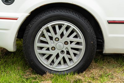 Lot 35 - 1991 Ford Escort XR3I