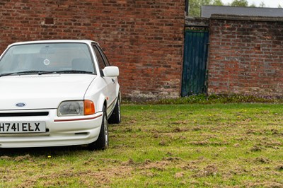 Lot 35 - 1991 Ford Escort XR3I