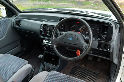 Lot 35 - 1991 Ford Escort XR3I