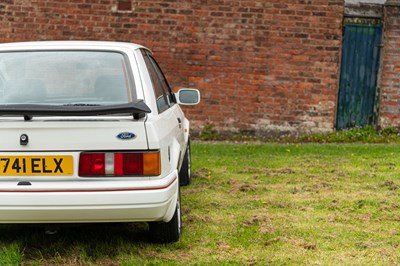 Lot 35 - 1991 Ford Escort XR3I