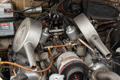 Lot 14 - 1969 Daimler V8 250