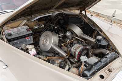 Lot 14 - 1969 Daimler V8 250