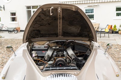 Lot 14 - 1969 Daimler V8 250