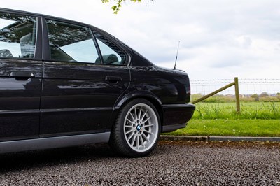 Lot 43 - 1992 BMW M5