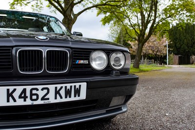 Lot 43 - 1992 BMW M5