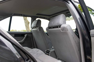 Lot 43 - 1992 BMW M5