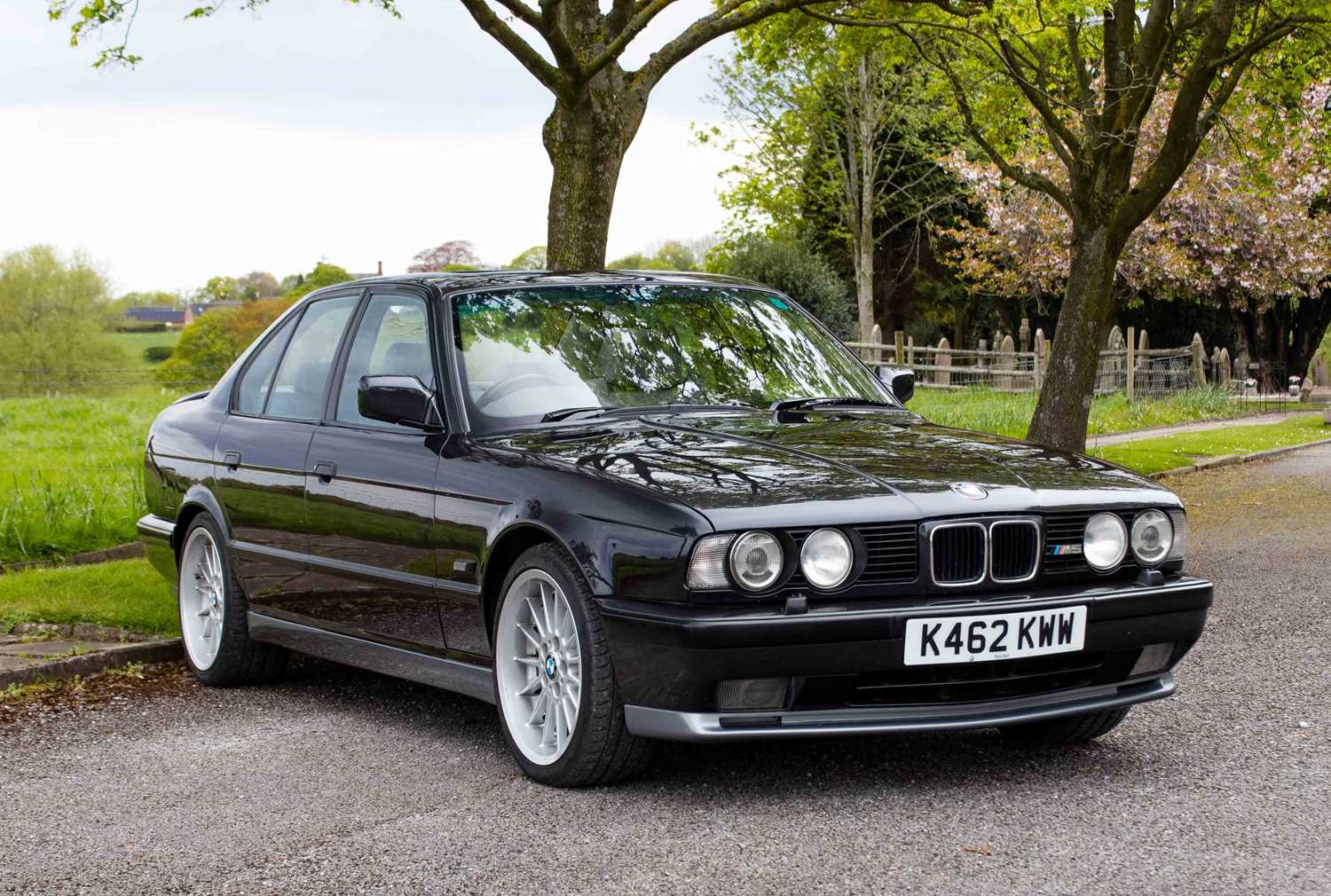 Lot 43 - 1992 BMW M5