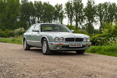 Lot 16 - 1998 Jaguar XJ8