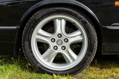 Lot 45 - 1998 Jaguar XJR