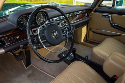 Lot 59 - 1972 Mercedes 300SEL
