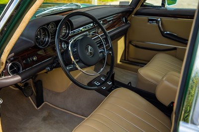 Lot 59 - 1972 Mercedes 300SEL