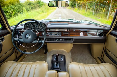 Lot 59 - 1972 Mercedes 300SEL