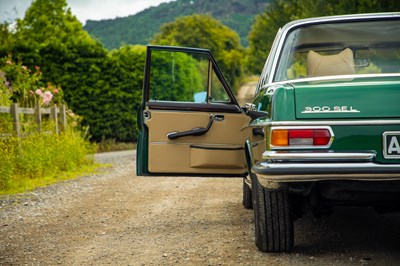 Lot 59 - 1972 Mercedes 300SEL