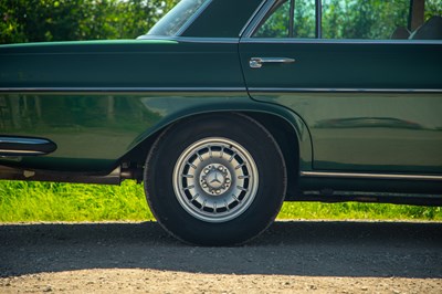 Lot 59 - 1972 Mercedes 300SEL