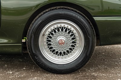 Lot 82 - 1994 MG RV8