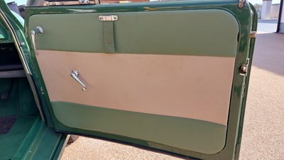 Lot 87 - 1962 Morris Minor 1000 Traveller
