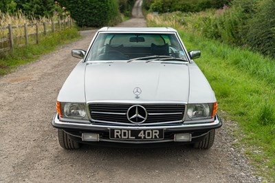 Lot 60 - 1977 Mercedes SL350