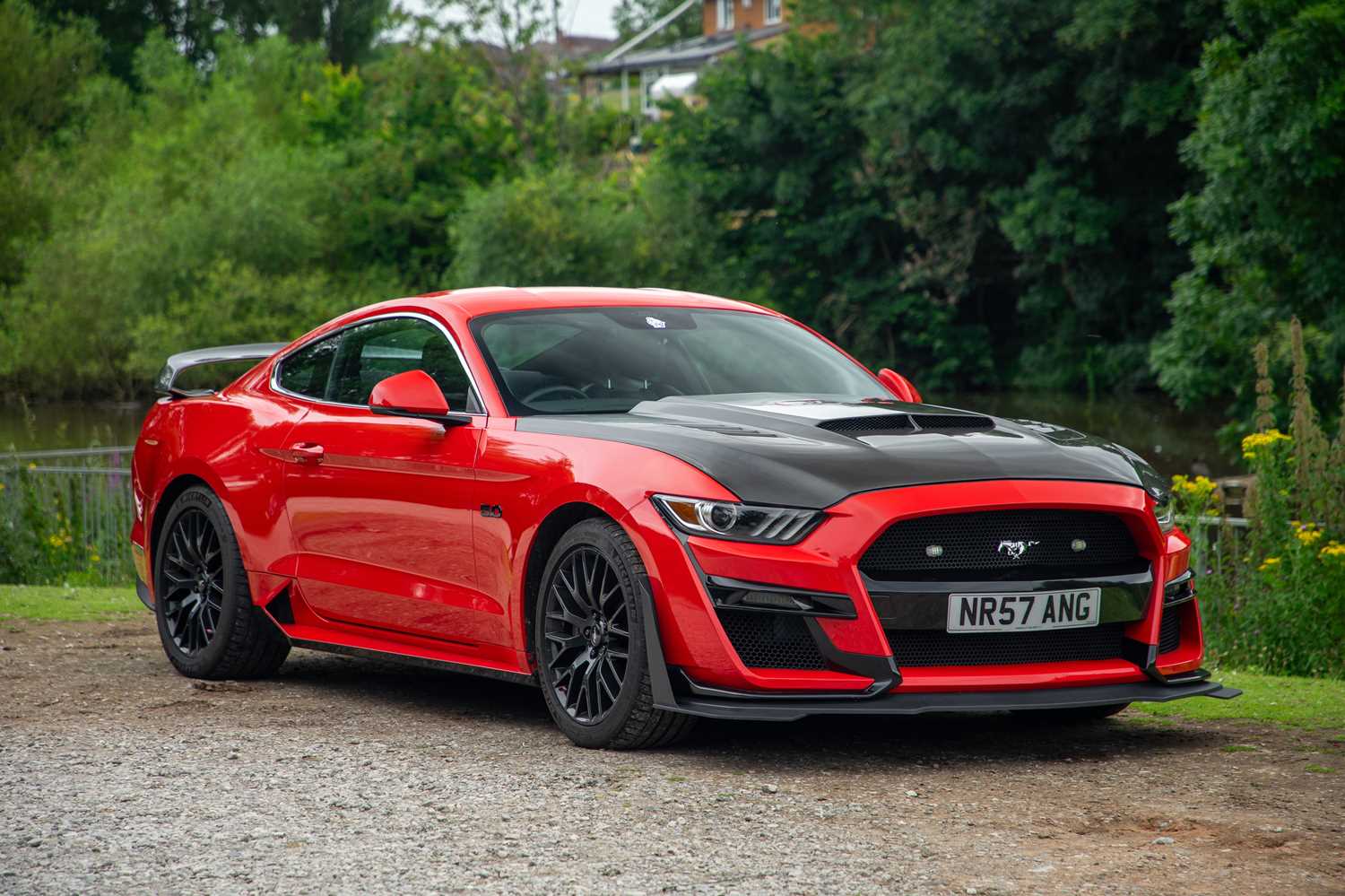Lot 87 - 2016 Ford Mustang