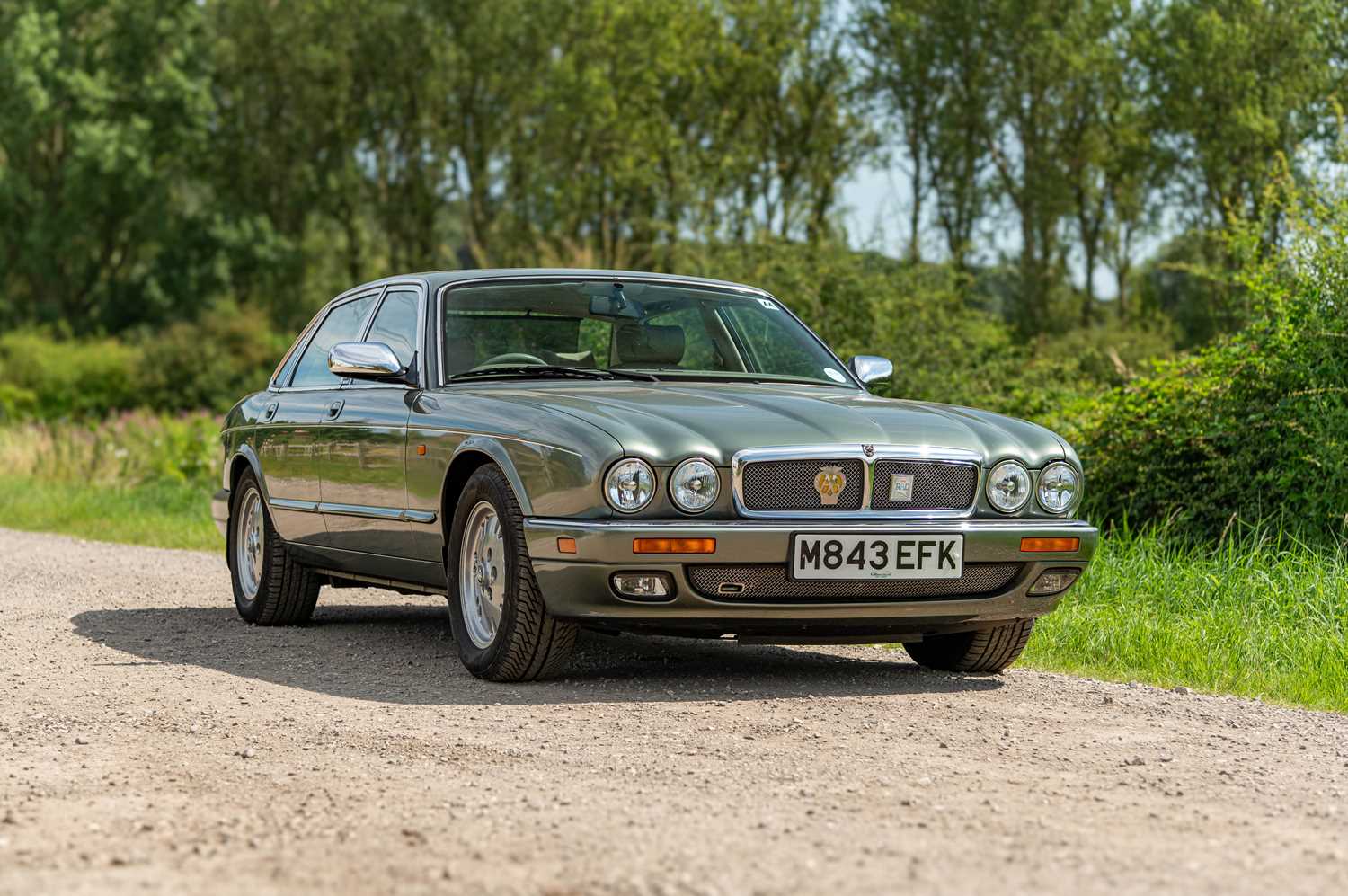 Lot 44 - 1994 Jaguar XJ6 Sovereign
