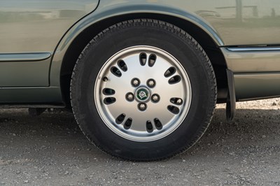 Lot 44 - 1994 Jaguar XJ6 Sovereign