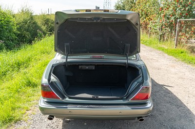 Lot 44 - 1994 Jaguar XJ6 Sovereign