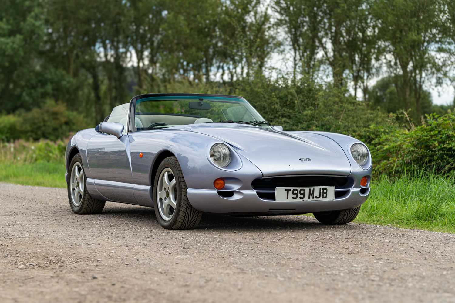 Lot 52 - 1999 TVR Chimaera