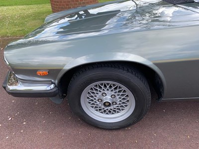 Lot 21 - 1990 Jaguar XJ-S