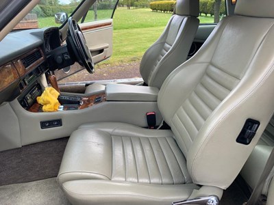 Lot 21 - 1990 Jaguar XJ-S