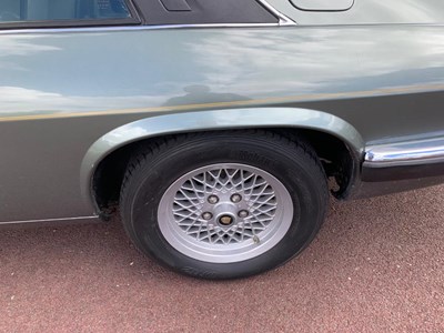 Lot 21 - 1990 Jaguar XJ-S