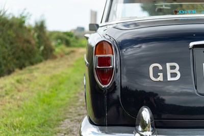 Lot 36 - 1967 Rover P5 Saloon