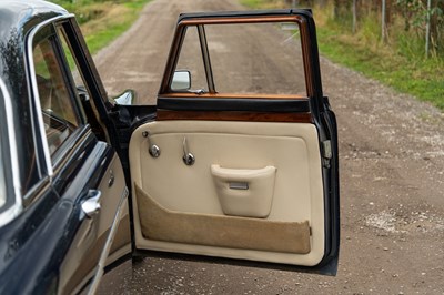 Lot 36 - 1967 Rover P5 Saloon