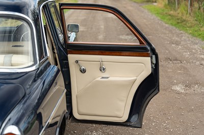 Lot 36 - 1967 Rover P5 Saloon