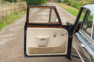Lot 36 - 1967 Rover P5 Saloon