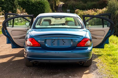 Lot 53 - 2001 Jaguar X-Type 3.0 V6 AWD SE