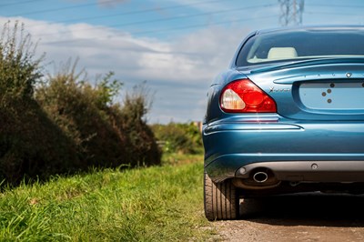 Lot 53 - 2001 Jaguar X-Type 3.0 V6 AWD SE