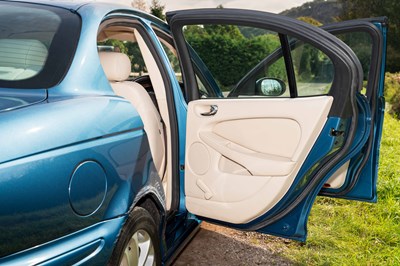 Lot 53 - 2001 Jaguar X-Type 3.0 V6 AWD SE
