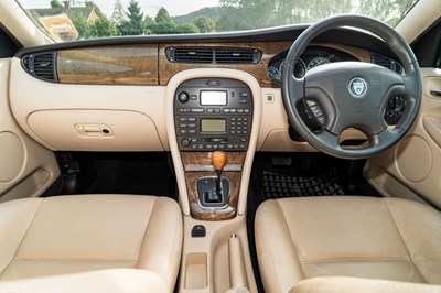 Lot 53 - 2001 Jaguar X-Type 3.0 V6 AWD SE