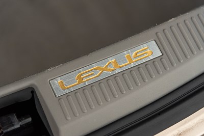 Lot 53 - 2002 Lexus SC430 Convertible