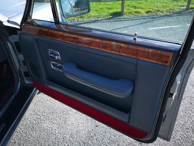 Lot 37 - 1987 Bentley Turbo R