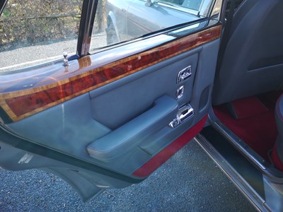 Lot 37 - 1987 Bentley Turbo R