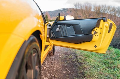 Lot 22 - 2002 Vauxhall VX220