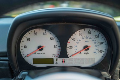 Lot 22 - 2002 Vauxhall VX220