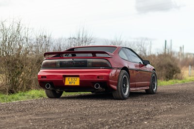 Lot 9 - 1988 Pontiac Fiero GT