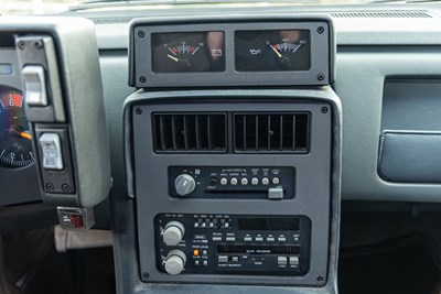 Lot 9 - 1988 Pontiac Fiero GT