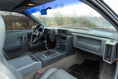 Lot 9 - 1988 Pontiac Fiero GT