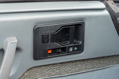 Lot 9 - 1988 Pontiac Fiero GT