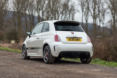 Lot 27 - 2010 Fiat Abarth 500