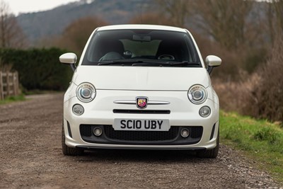 Lot 27 - 2010 Fiat Abarth 500