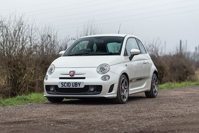 Lot 27 - 2010 Fiat Abarth 500
