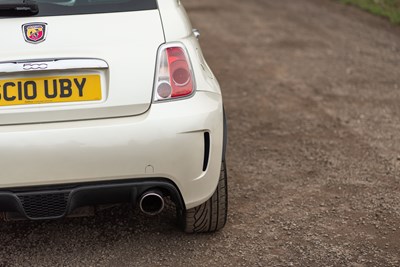 Lot 27 - 2010 Fiat Abarth 500